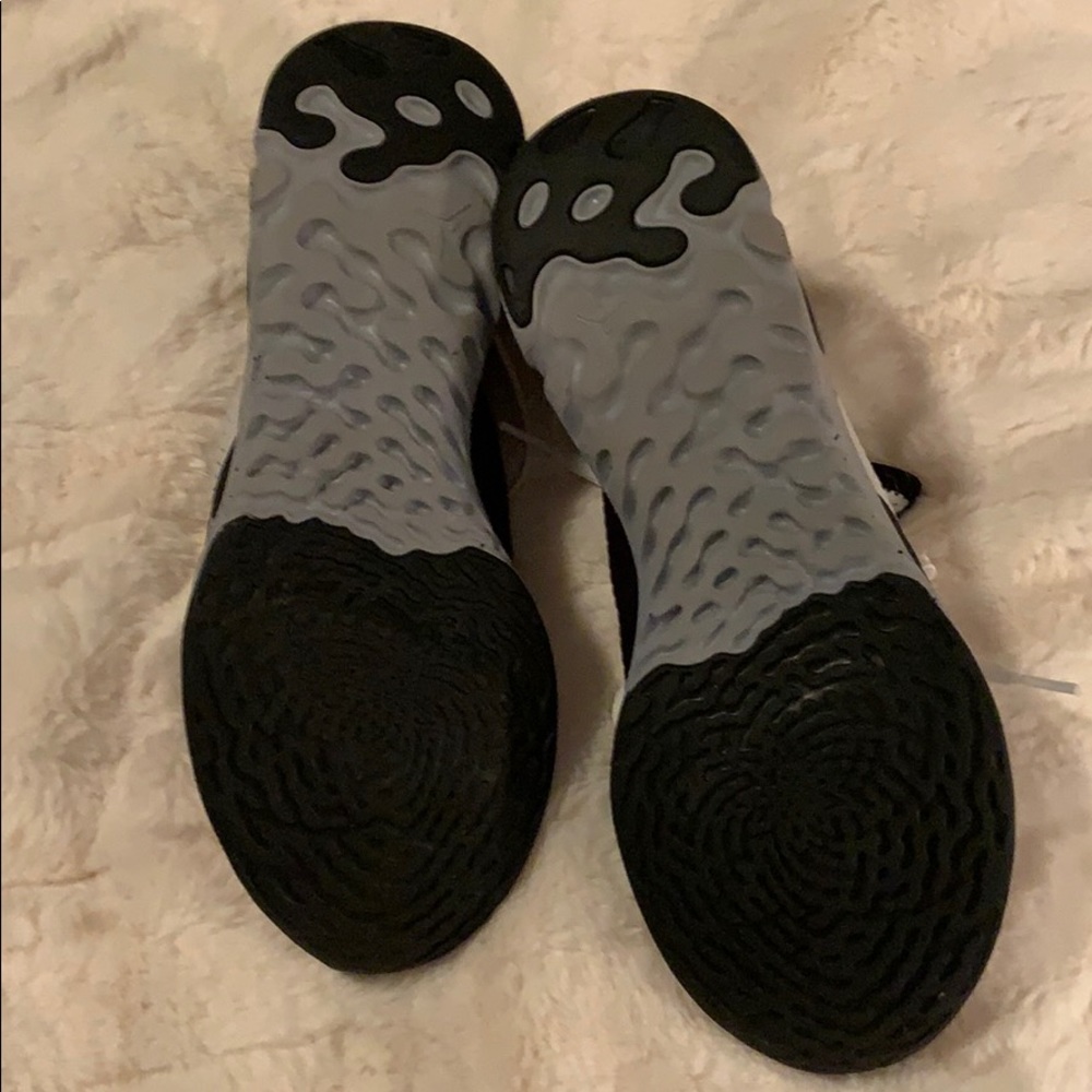 Like new Jordan React Havoc - Picture 3 of 4